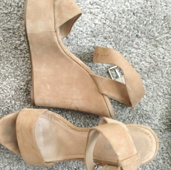 Wedges - Picture 2 of 3